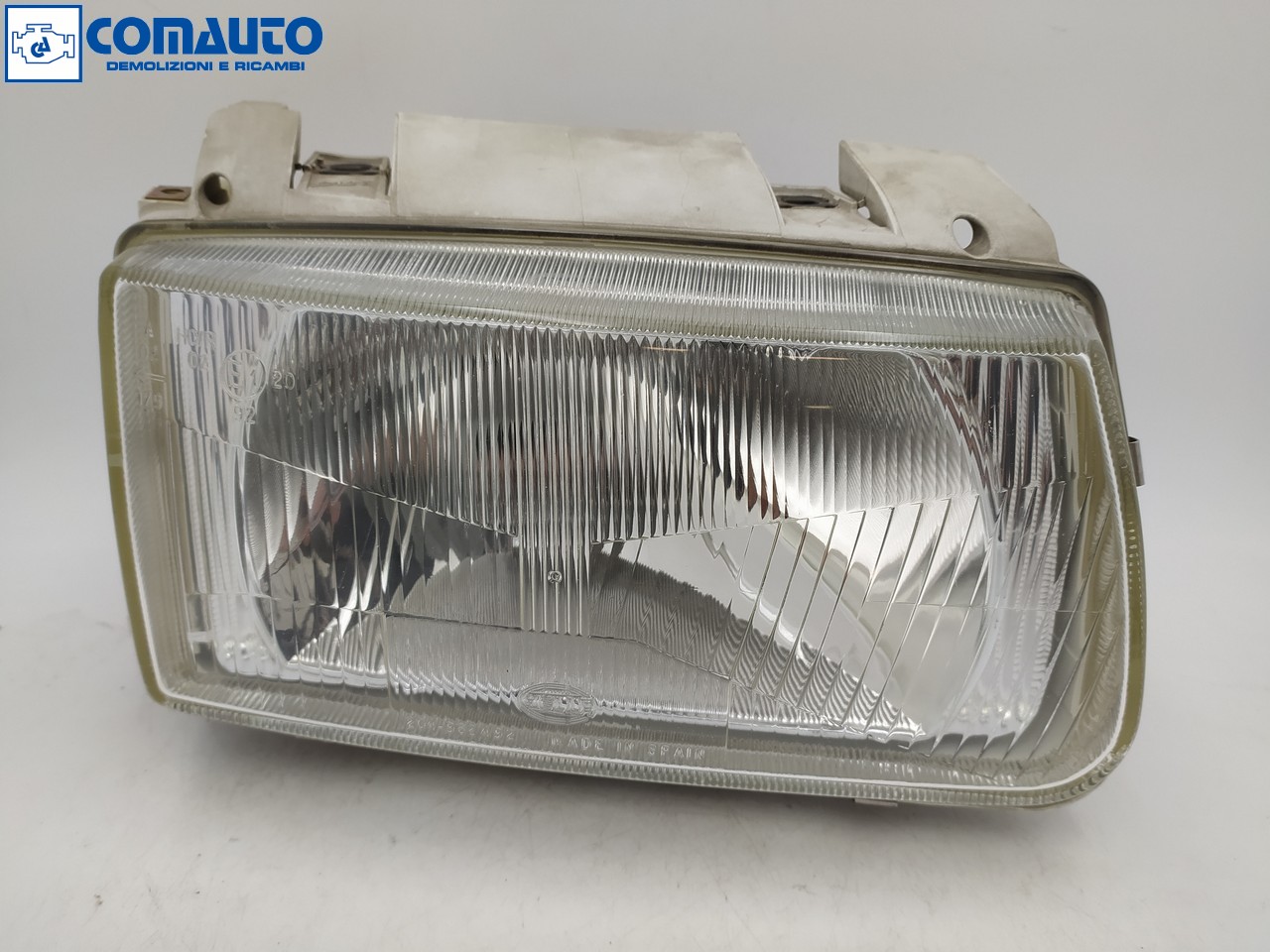 Faro ant dx VOLKSWAGEN POLO