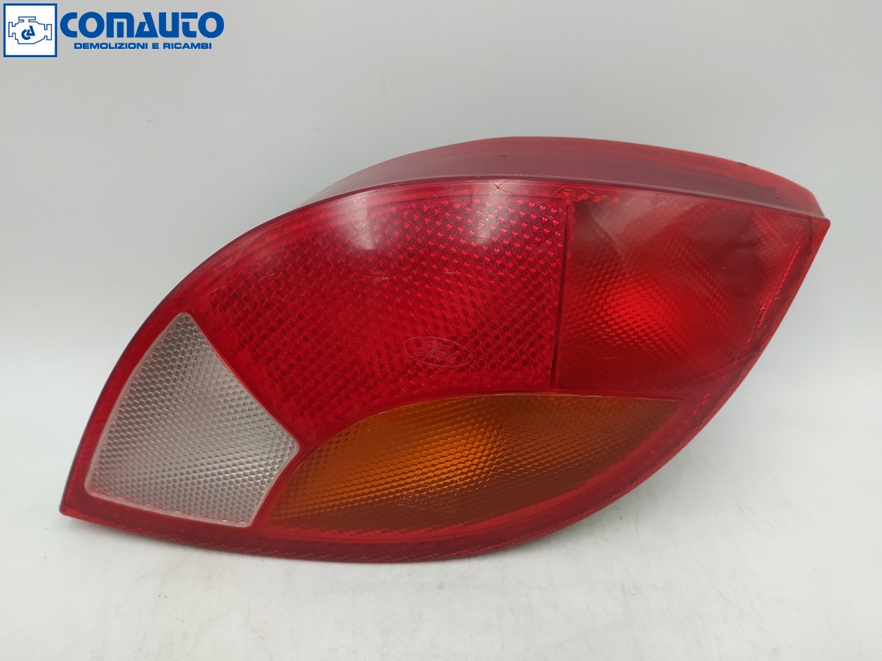 Fanale post dx FORD KA