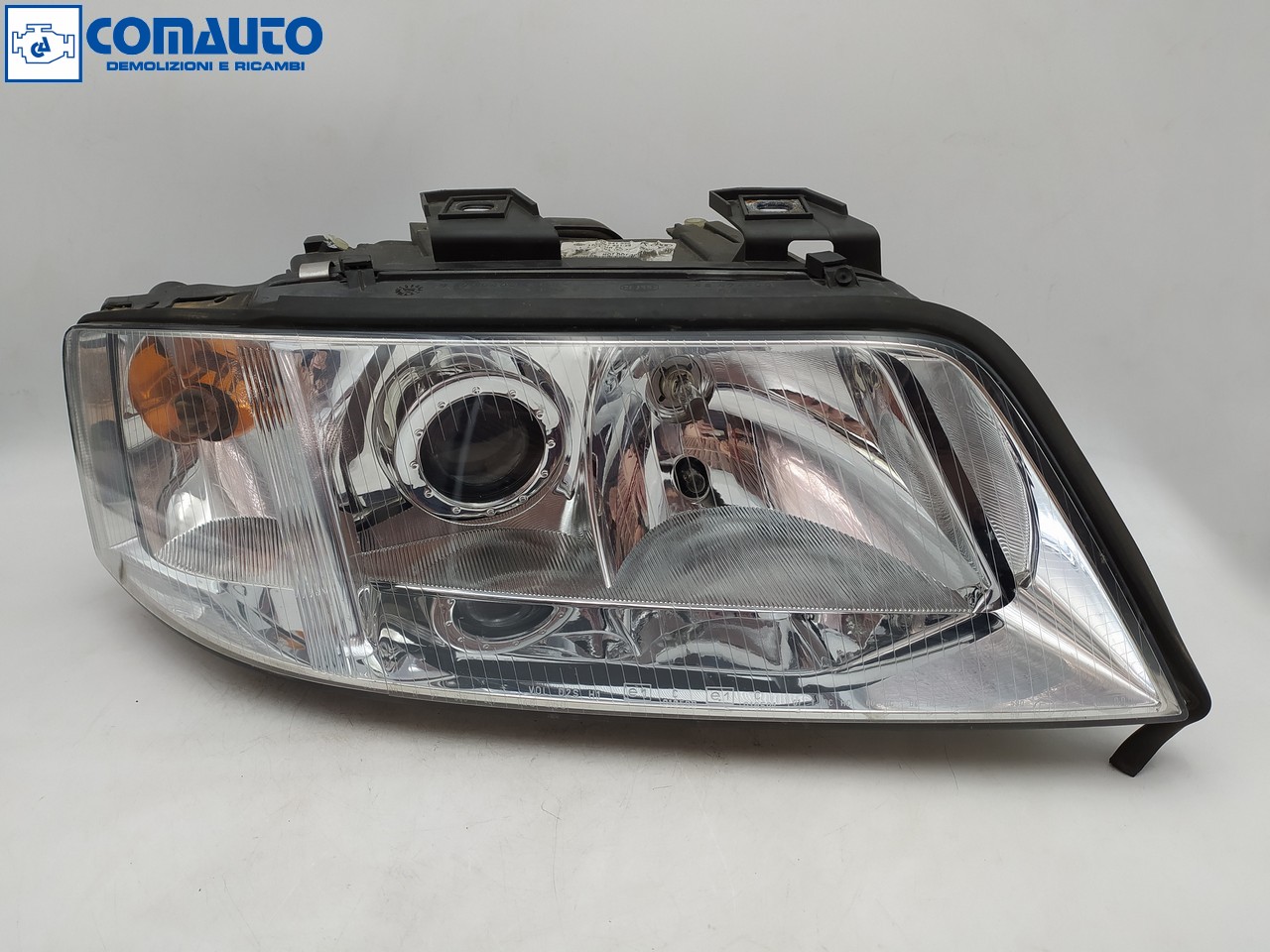 Faro ant dx AUDI A6