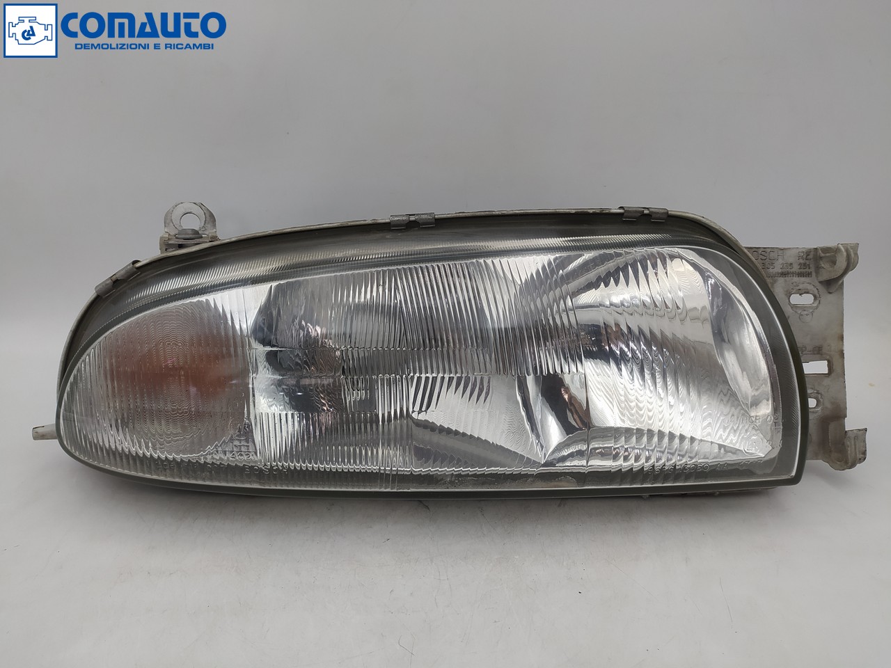 Faro ant dx FORD FIESTA