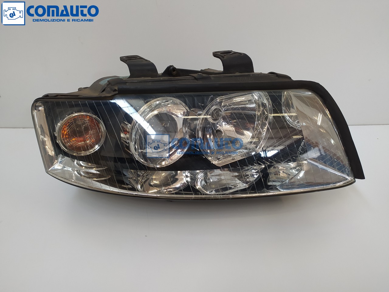 Faro ant dx AUDI A4