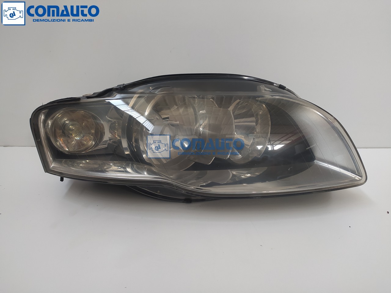 Faro ant dx AUDI A4