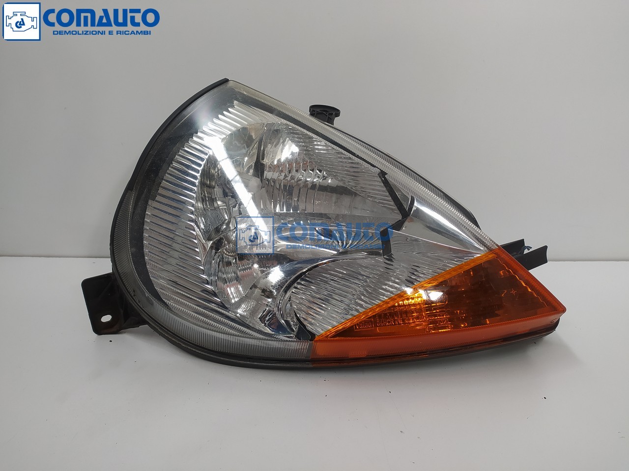 Faro ant dx FORD KA