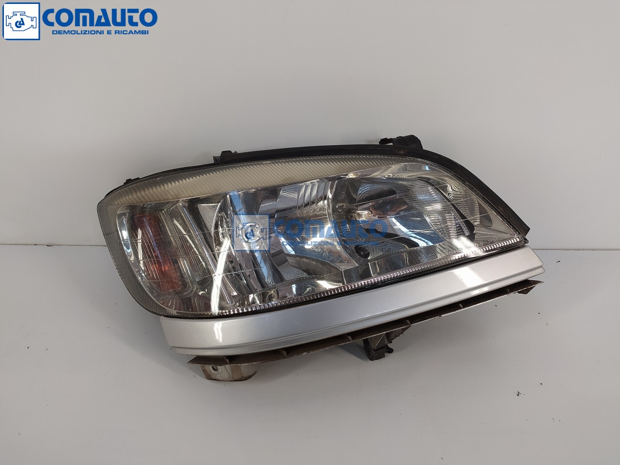 Faro ant dx OPEL ZAFIRA