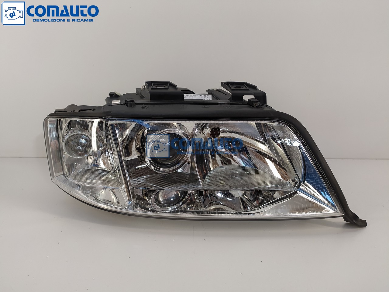 Faro ant dx AUDI A6