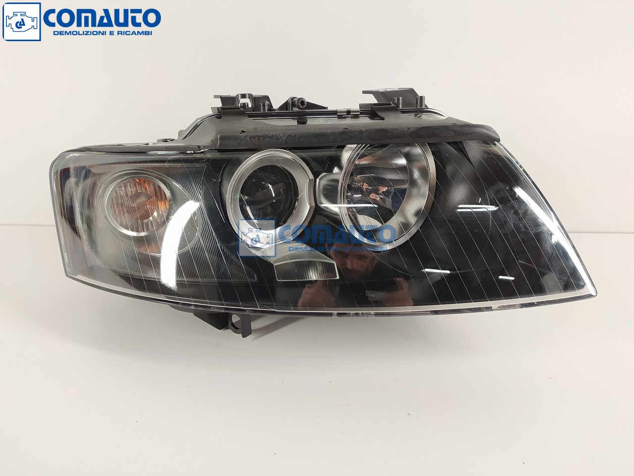 Faro ant dx AUDI A4