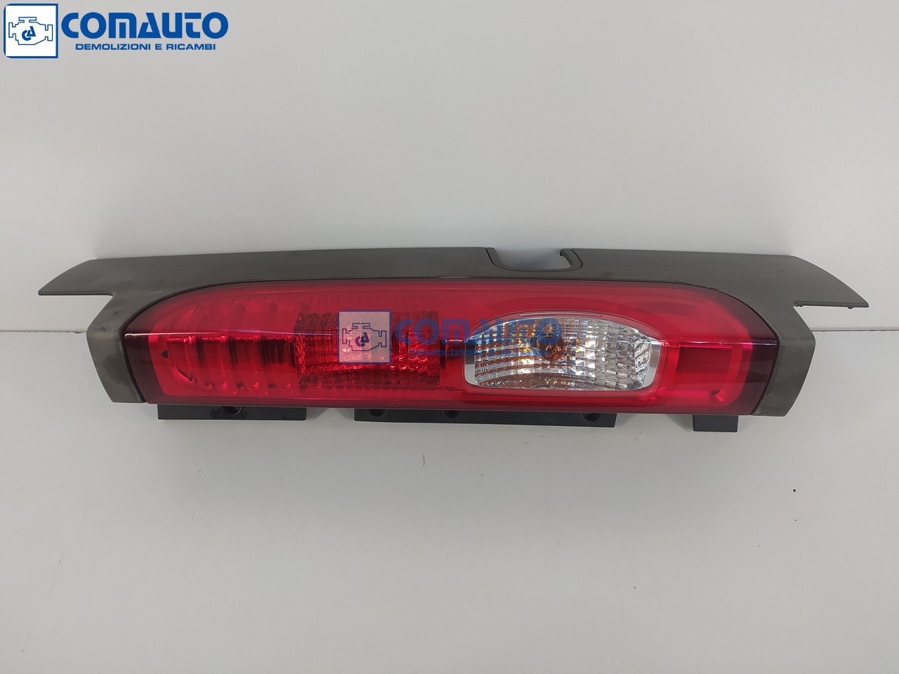 Fanale post dx RENAULT TRAFIC