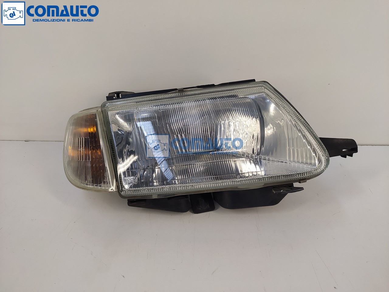 Faro ant dx CITROEN SAXO