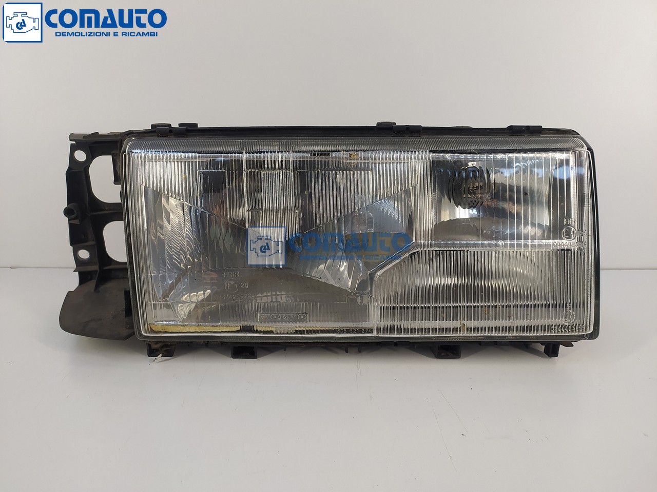 Faro ant dx VOLVO 760