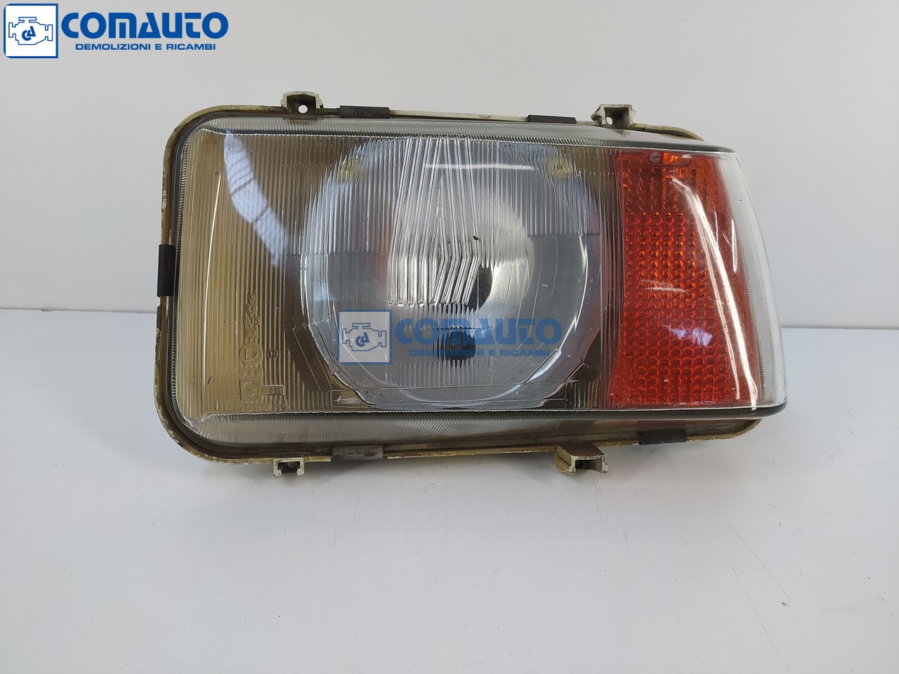 Faro ant sx VOLVO 345