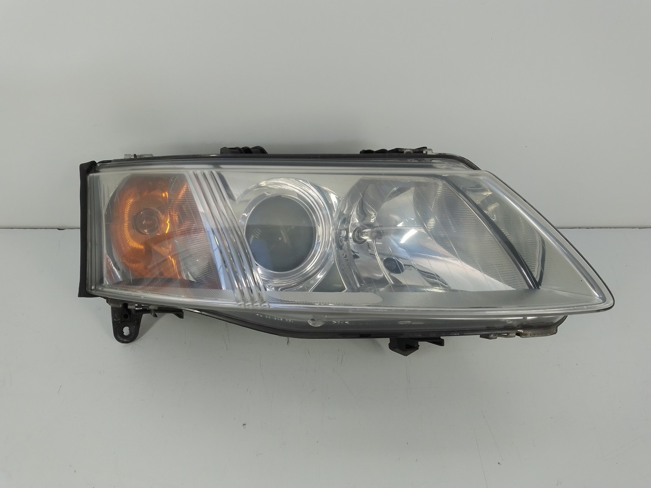 Faro ant dx SAAB 9-3