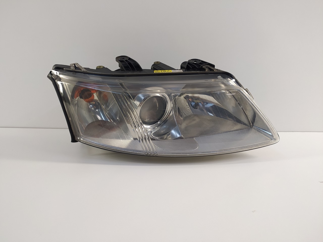 Faro ant dx SAAB 9-3