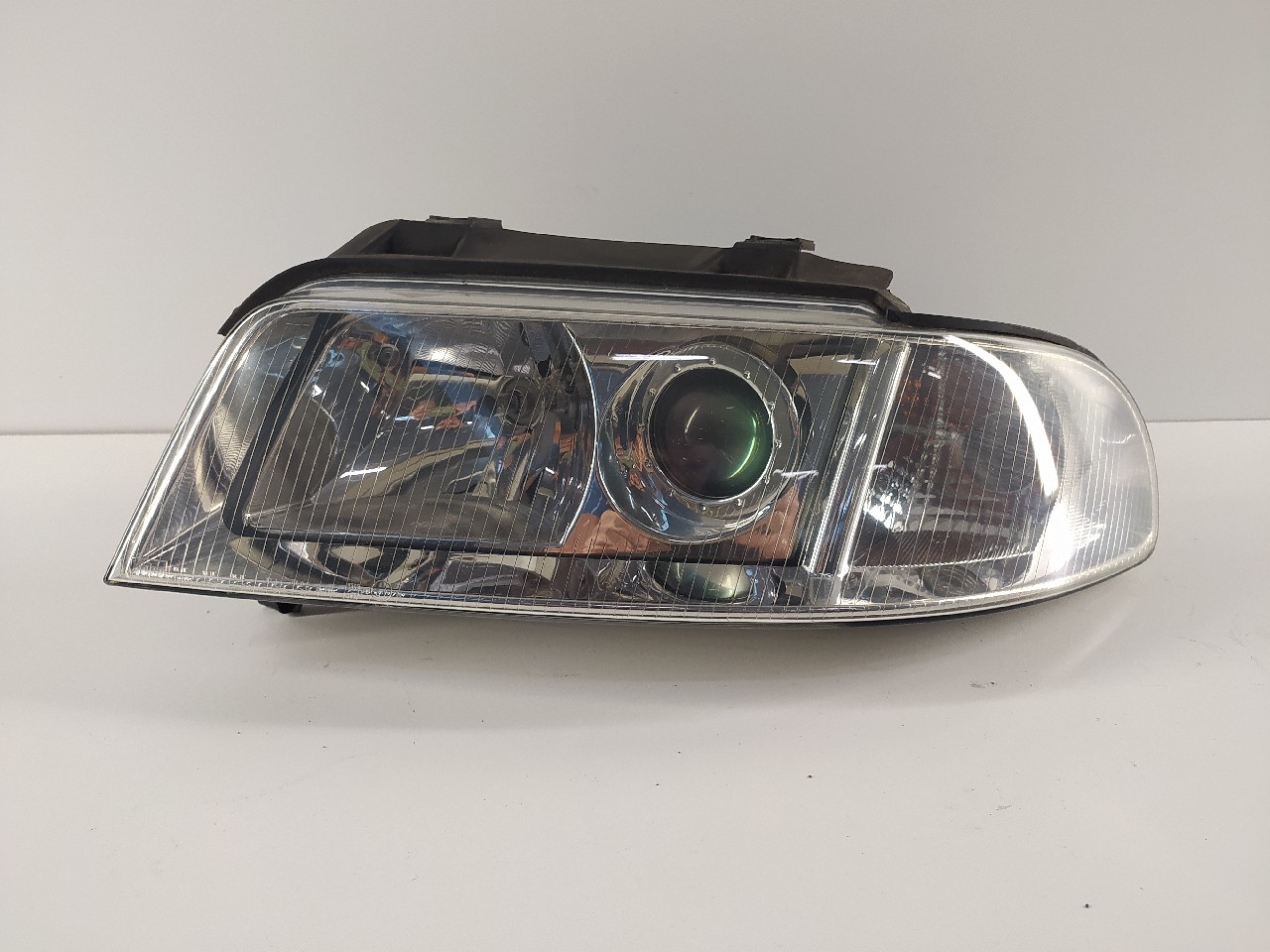 Faro ant sx AUDI A4