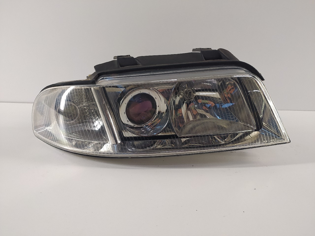 Faro ant dx AUDI A4