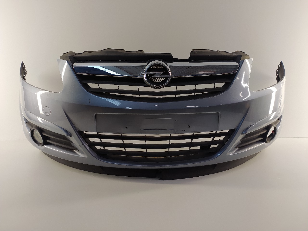 Paraurti ant OPEL CORSA