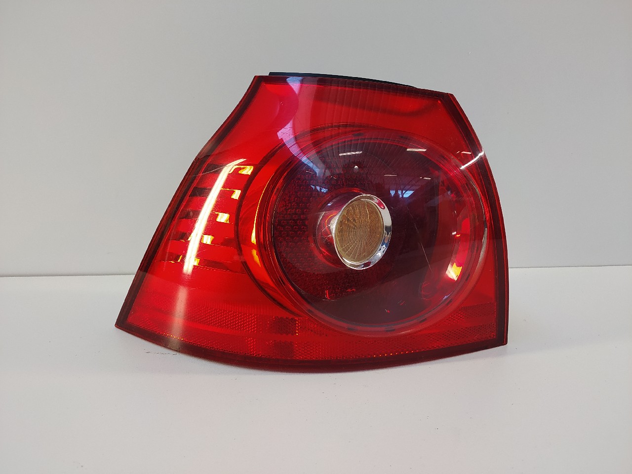 Fanale post sx VOLKSWAGEN GOLF
