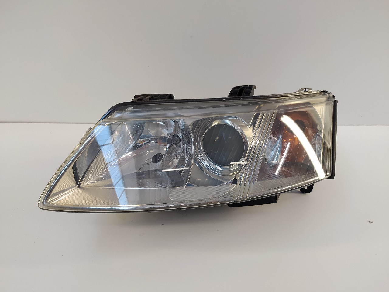 Faro ant sx SAAB 9-3