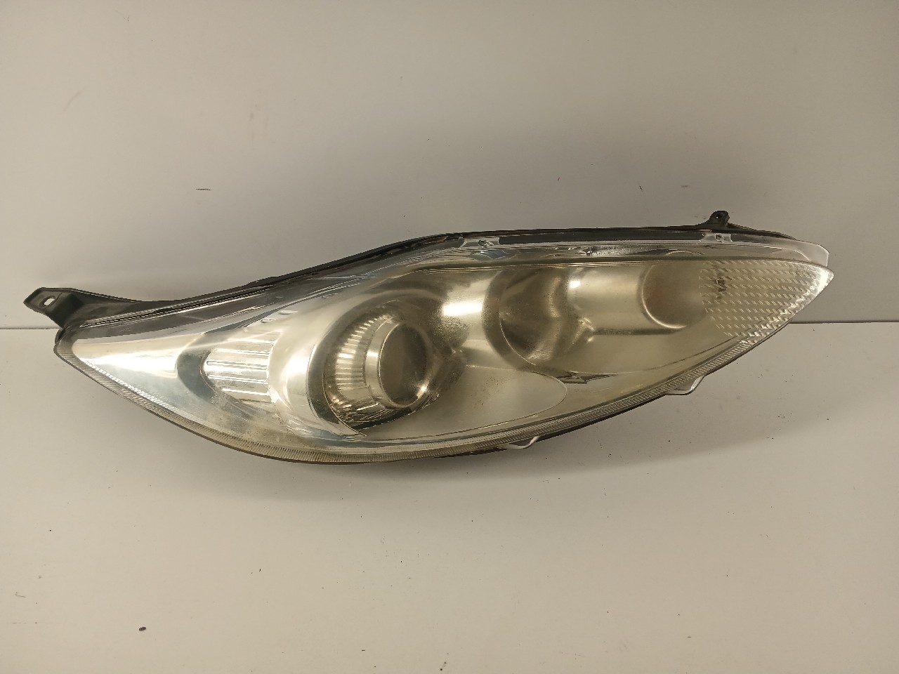Faro ant dx FORD FIESTA