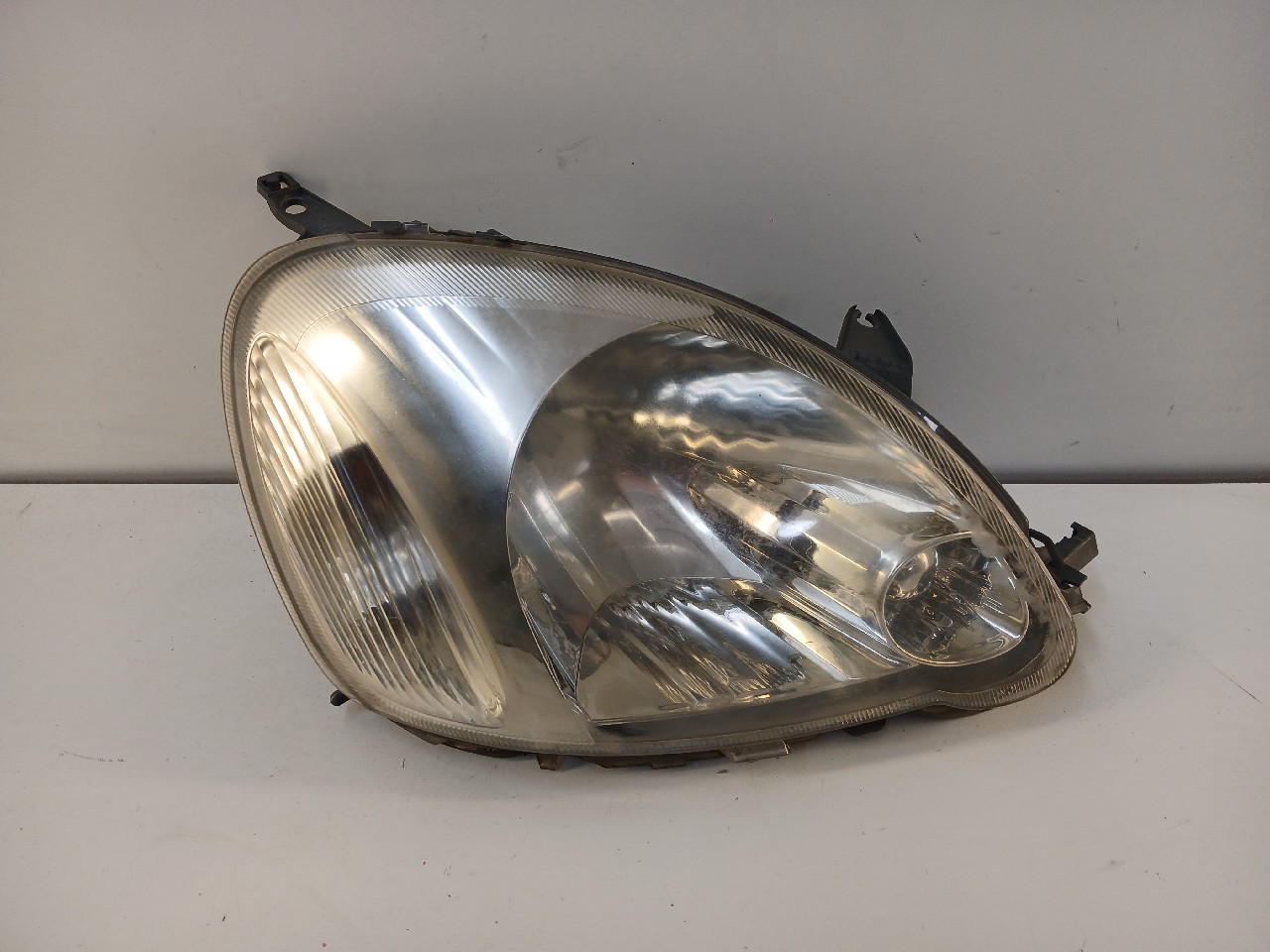 Faro ant dx TOYOTA YARIS