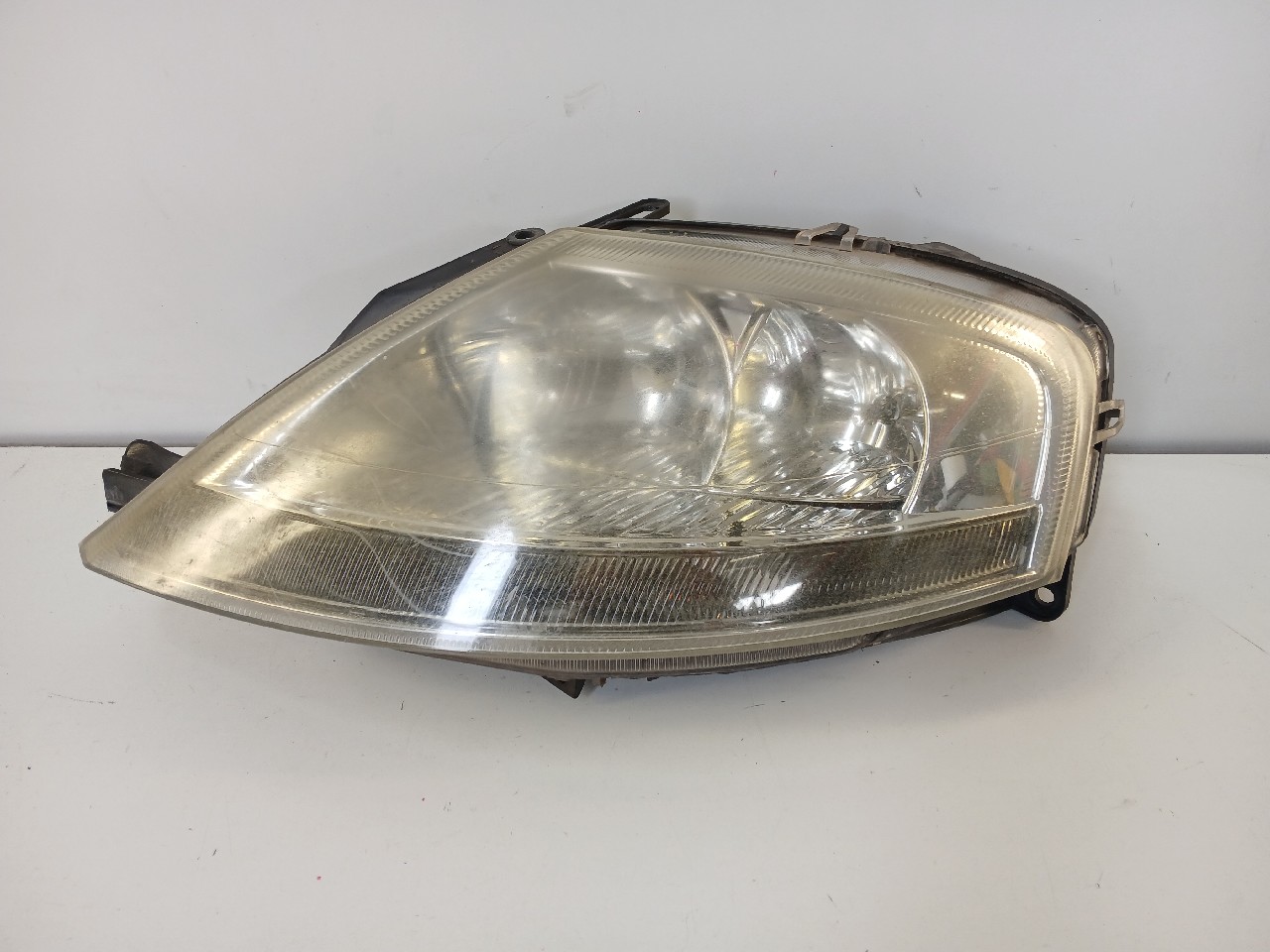 Faro ant sx CITROEN C3