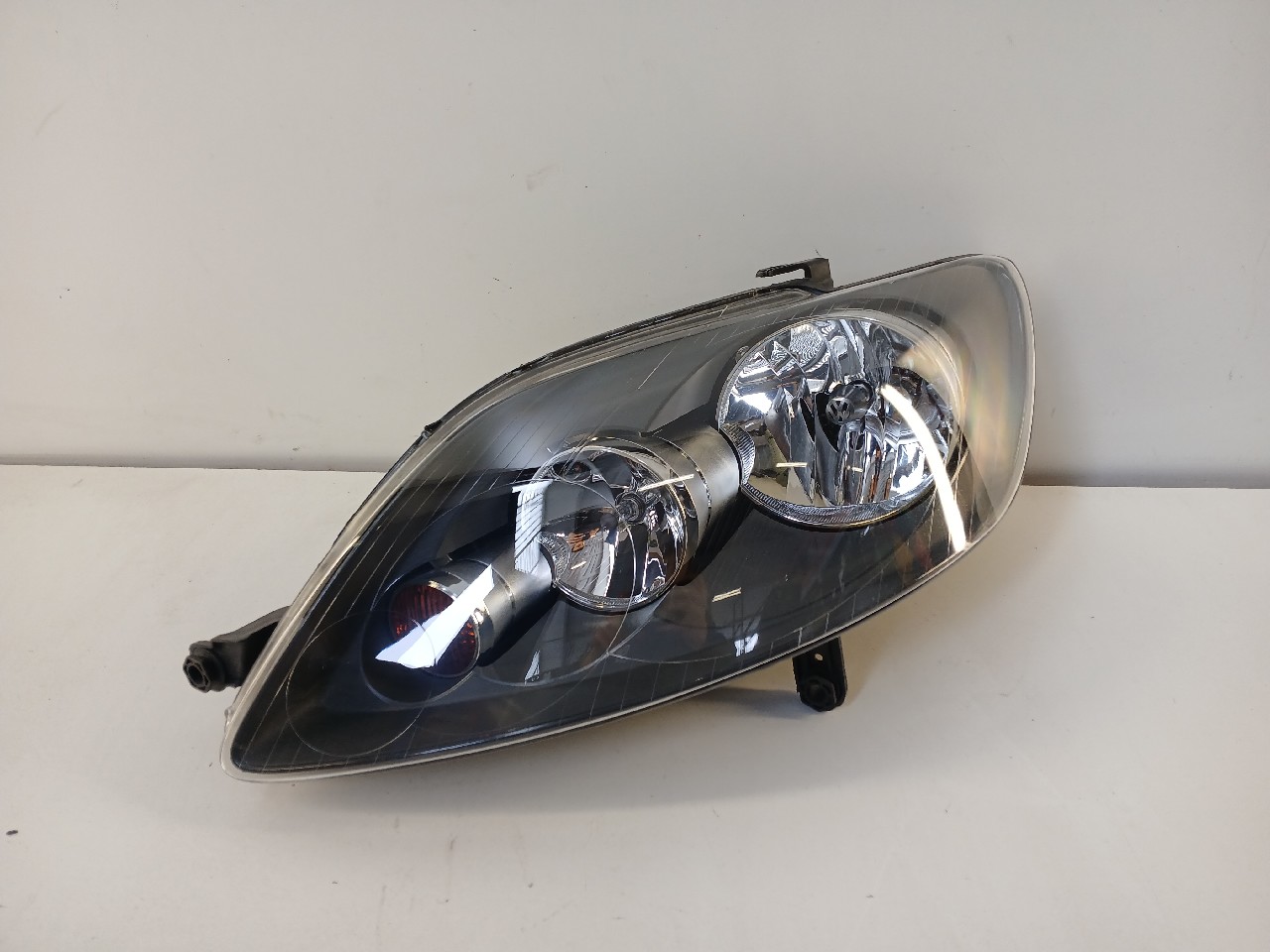 Faro ant sx VOLKSWAGEN GOLF