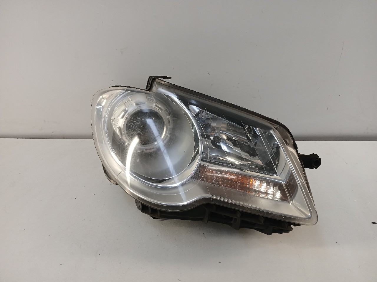Faro ant dx VOLKSWAGEN TOURAN