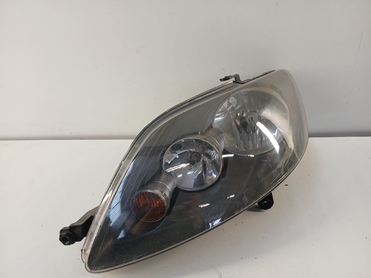 Faro ant sx VOLKSWAGEN GOLF