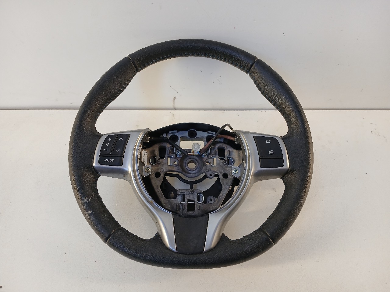 Volante TOYOTA YARIS