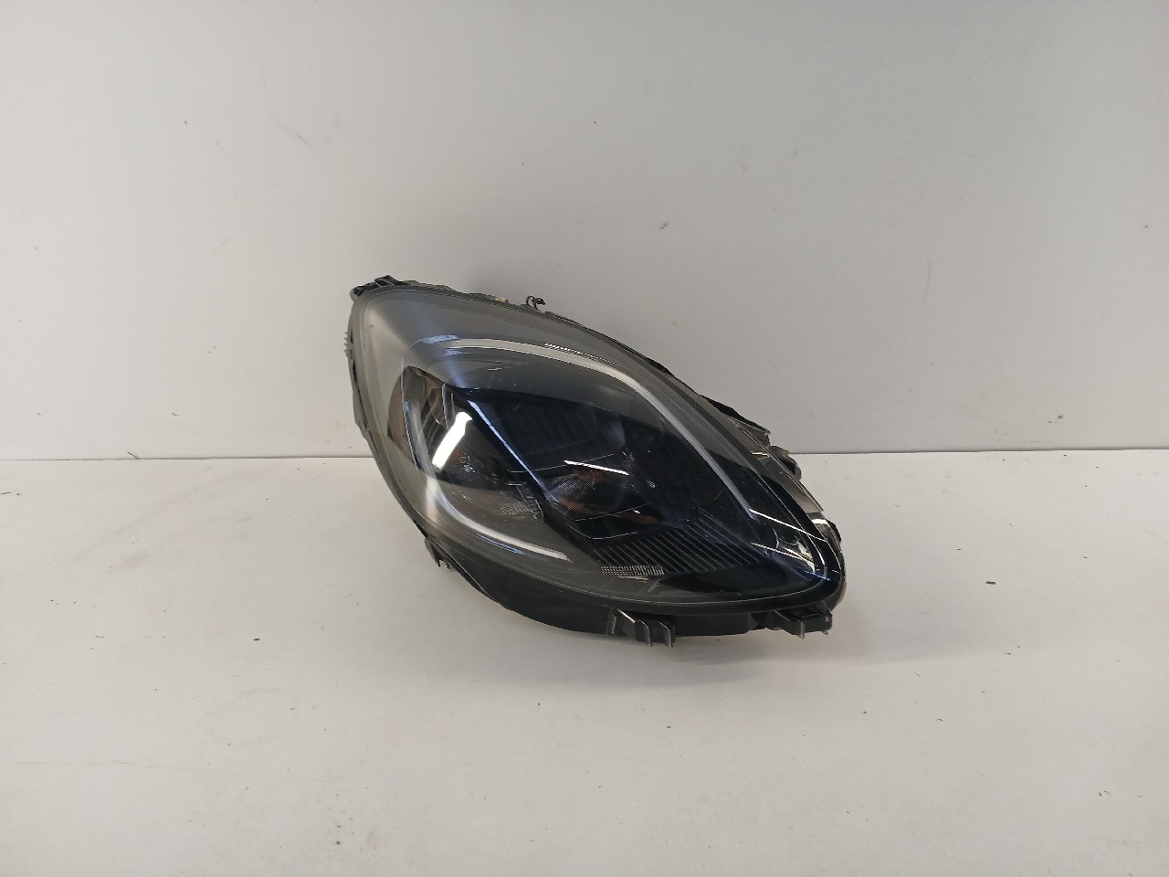 Faro ant sx FORD PUMA