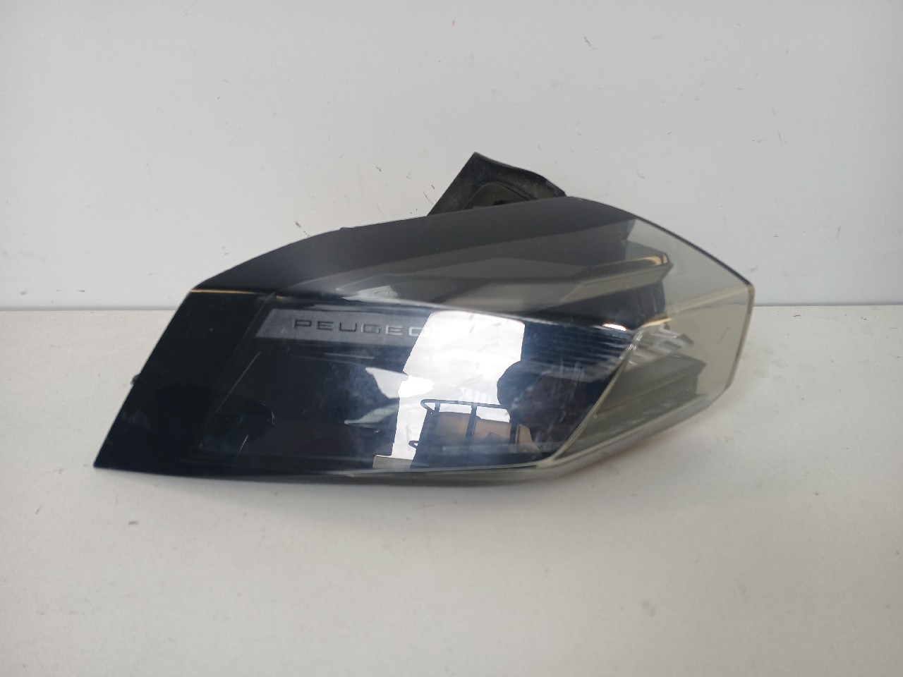 Fanale post sx PEUGEOT 2008