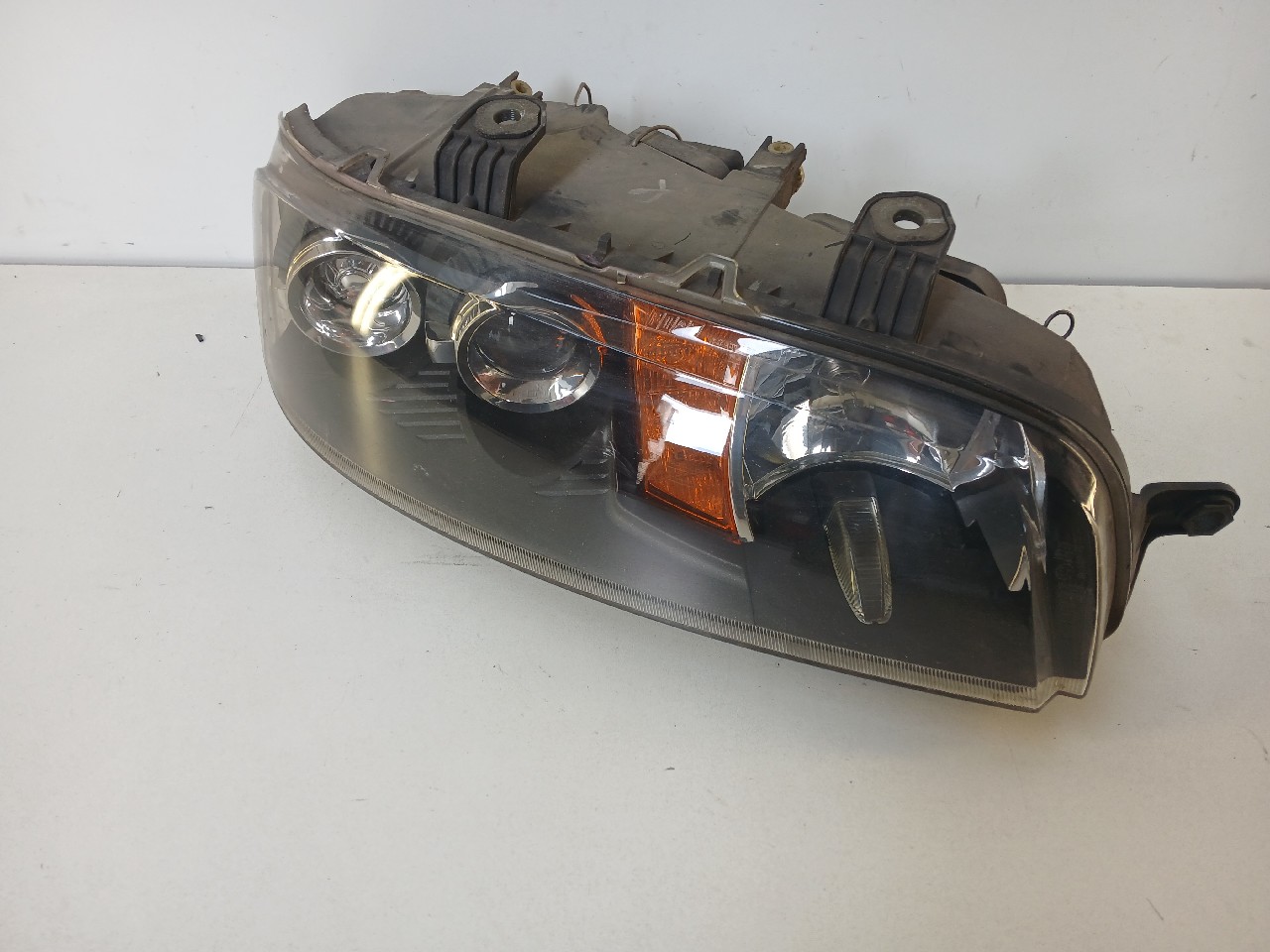Faro ant dx FIAT PUNTO