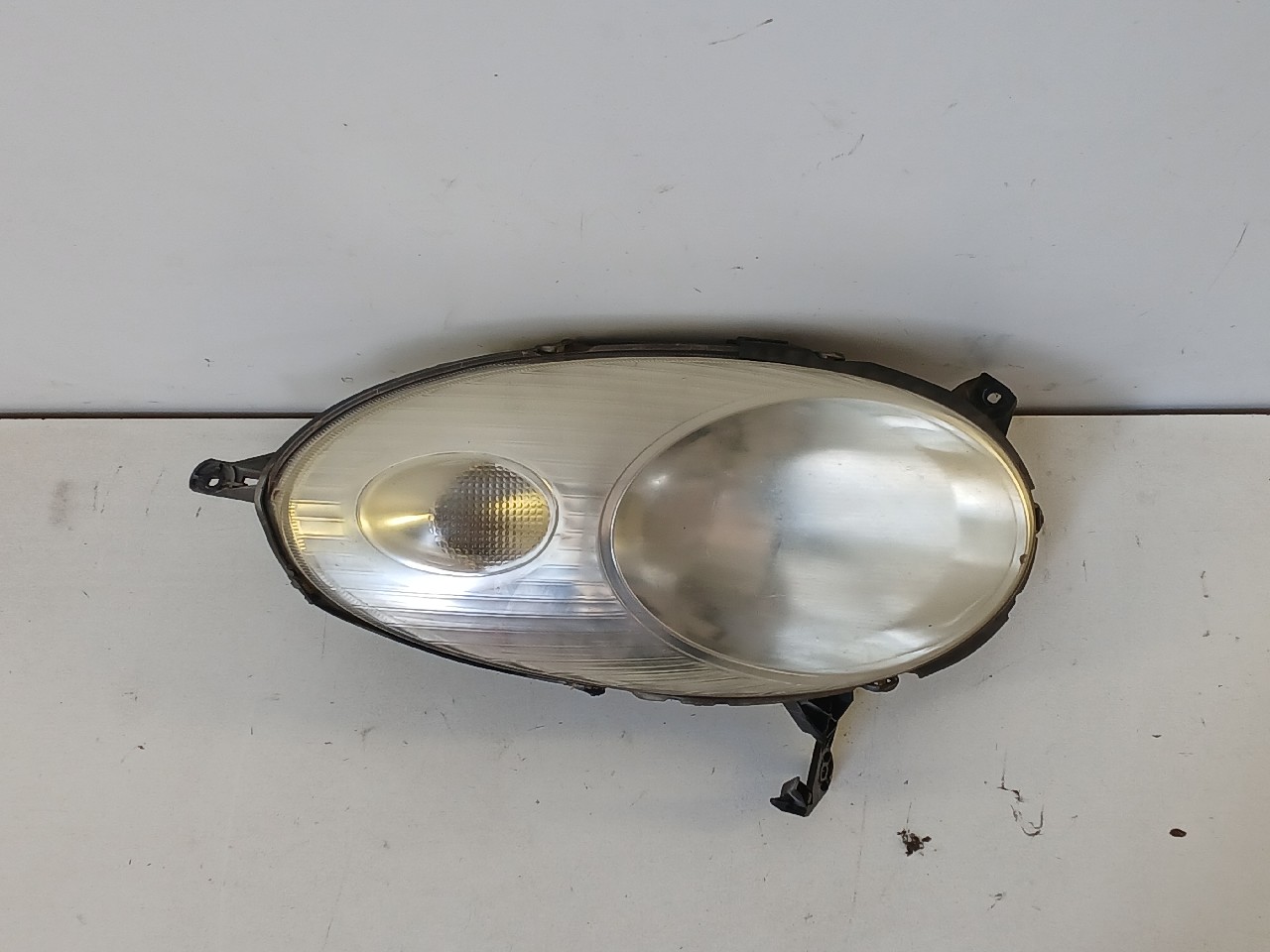 Faro ant dx NISSAN MICRA