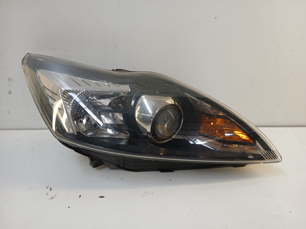 Faro ant dx FORD FOCUS