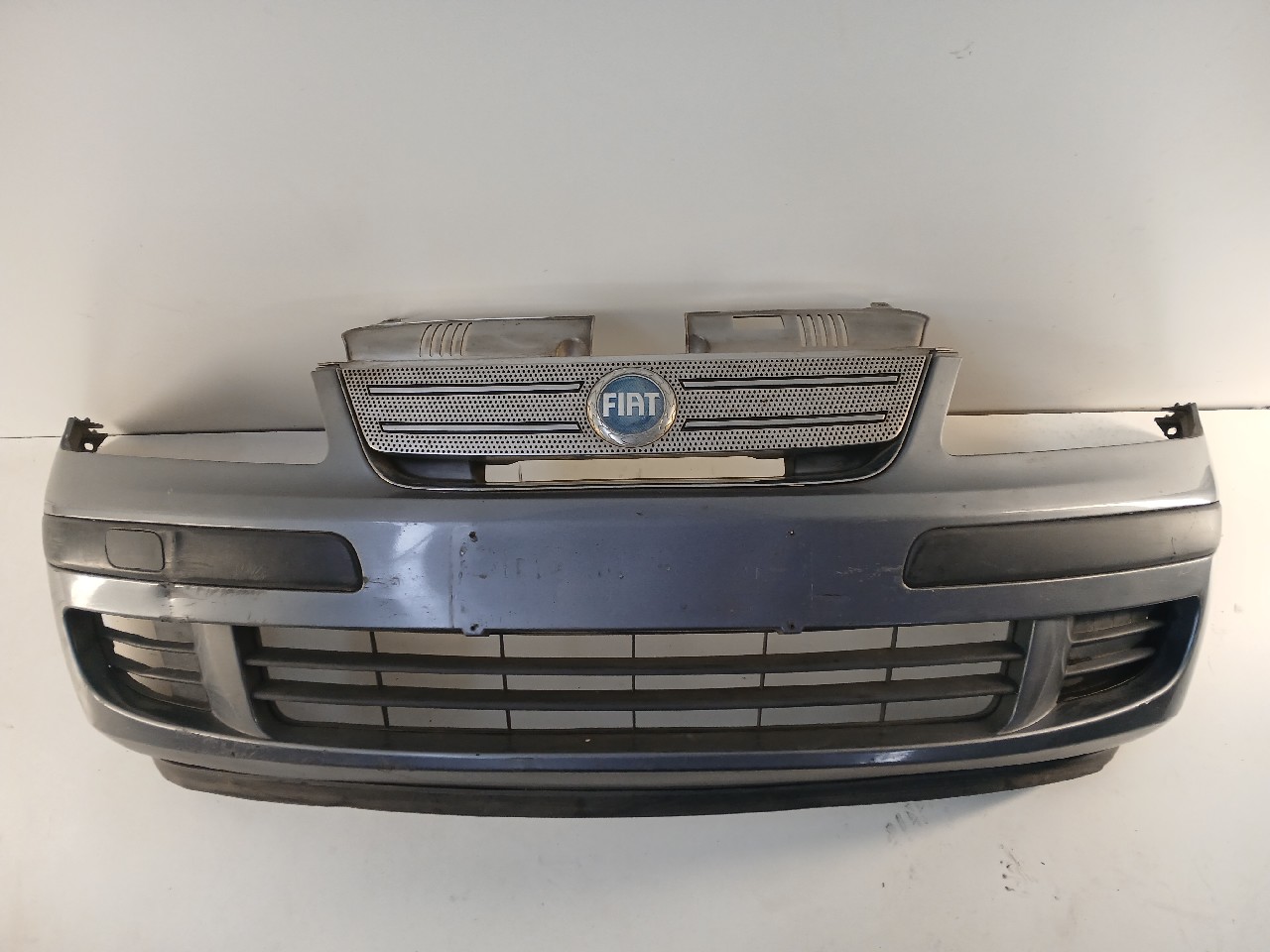 Paraurti ant FIAT IDEA