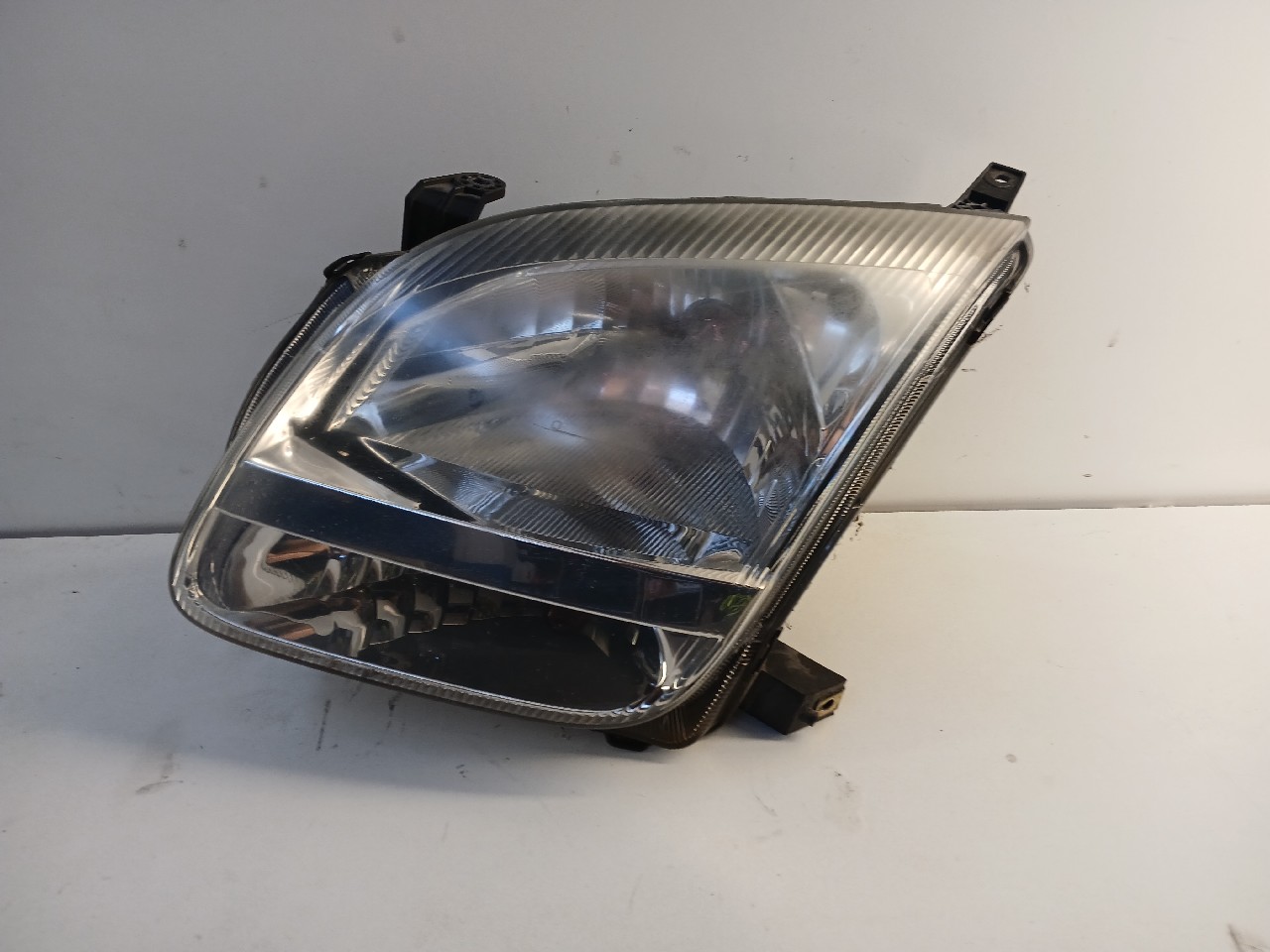 Faro ant sx SUZUKI IGNIS