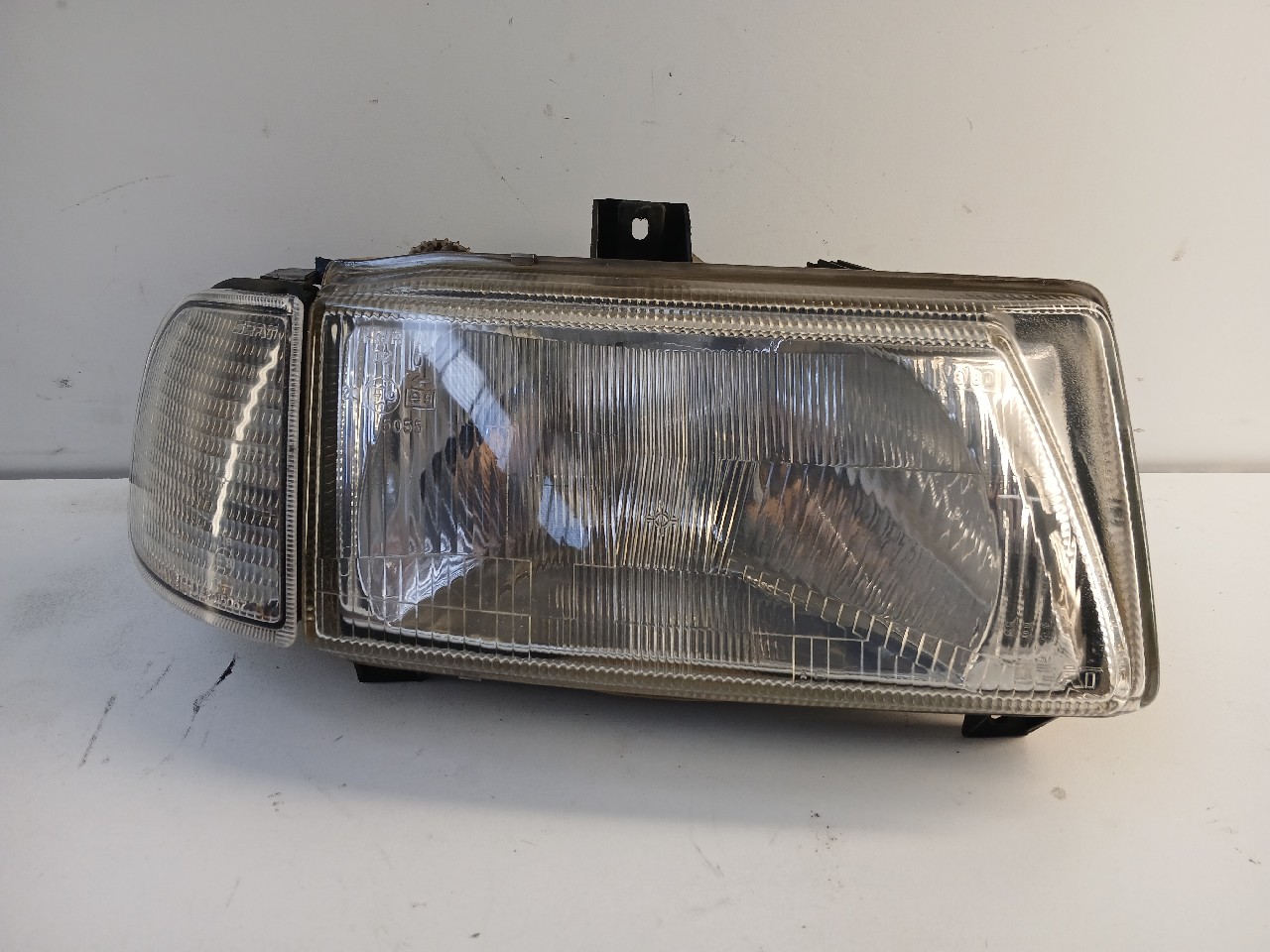 Faro ant dx SEAT IBIZA
