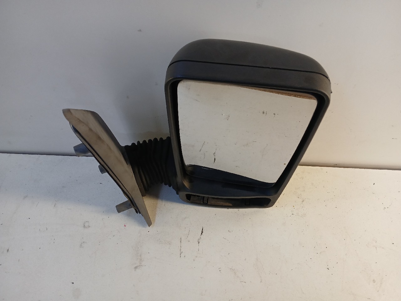 Specchio retrovisore dx IVECO DAILY