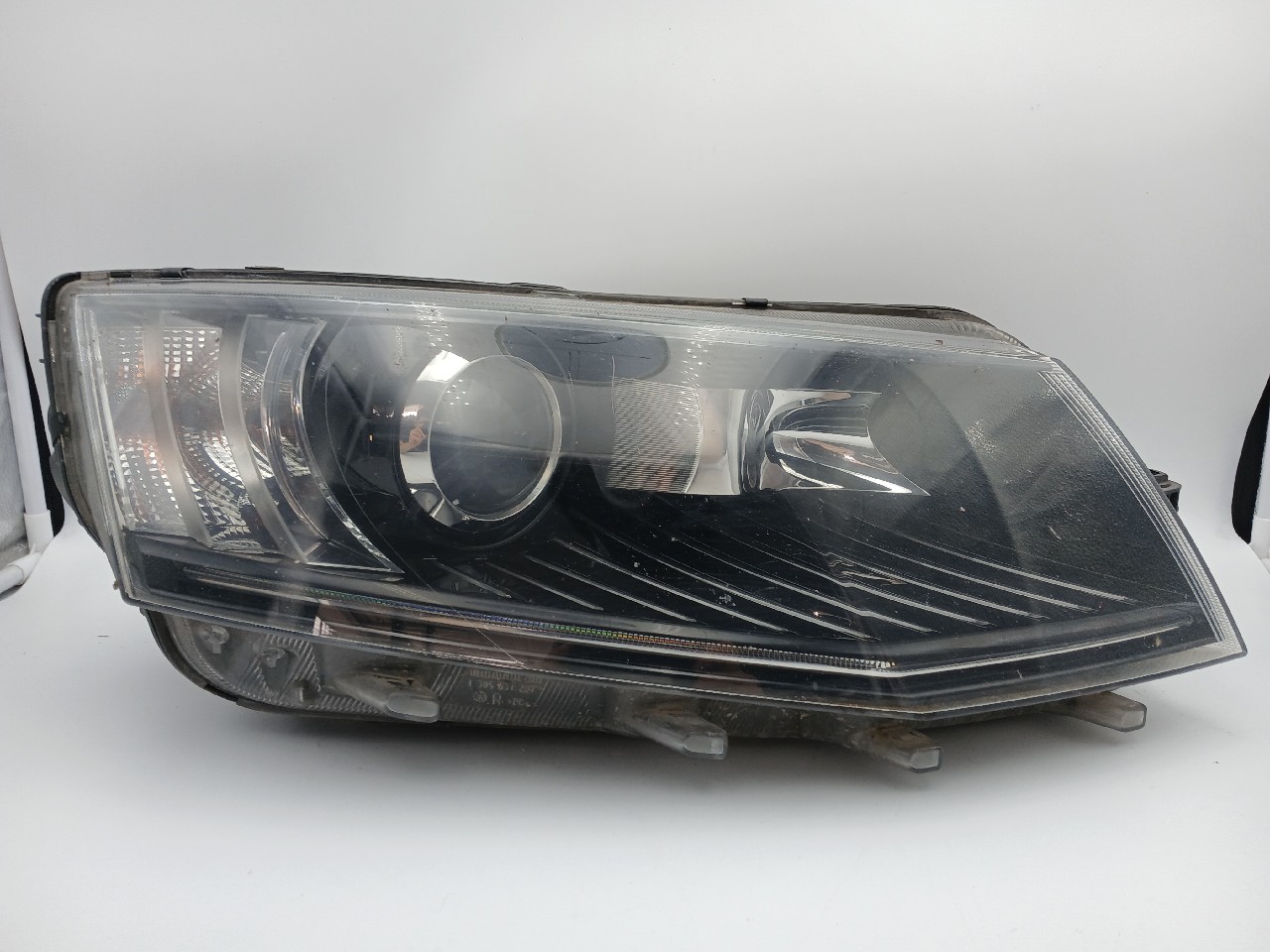 Faro ant dx SKODA OCTAVIA