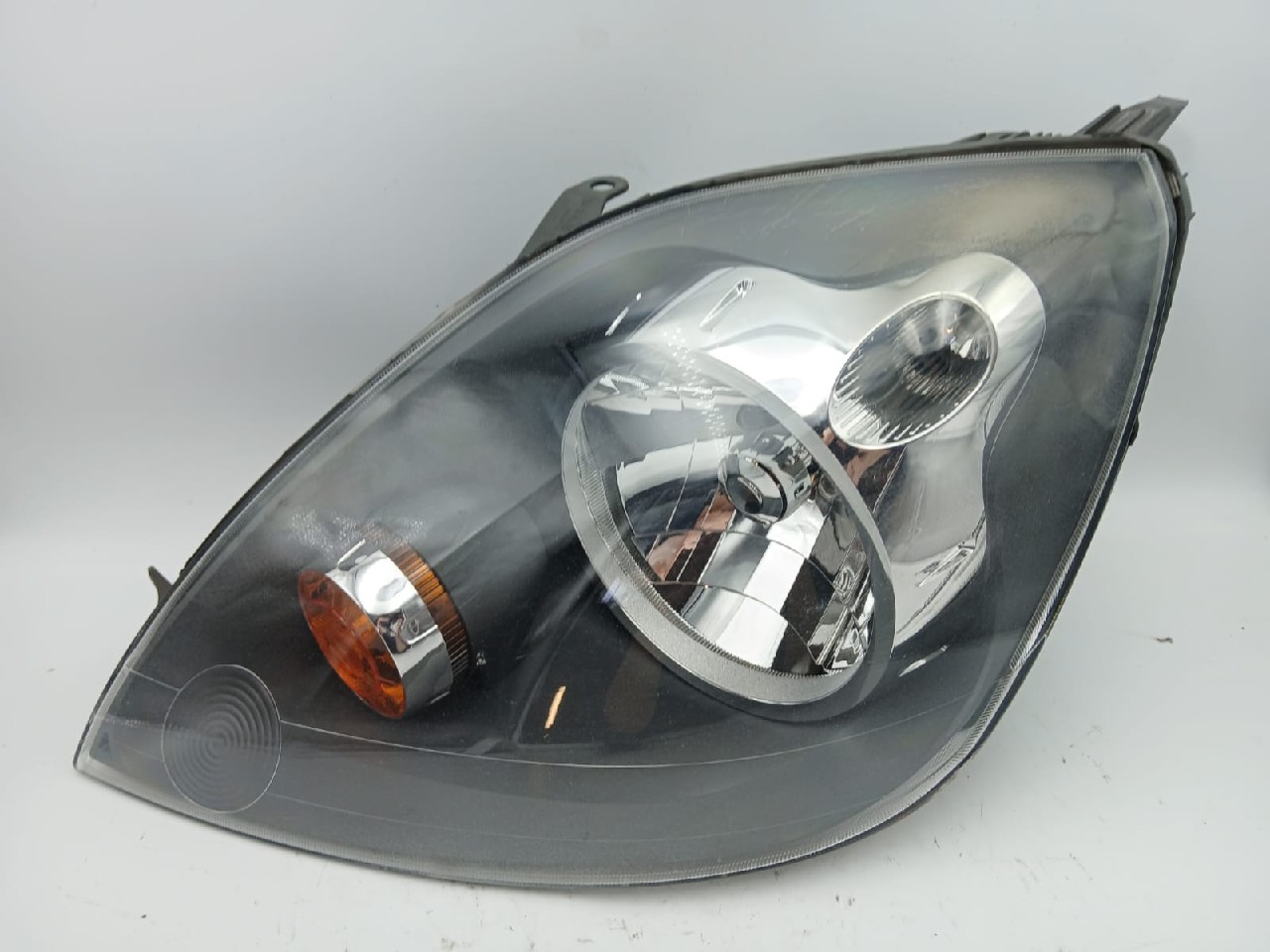 Faro ant sx FORD FIESTA