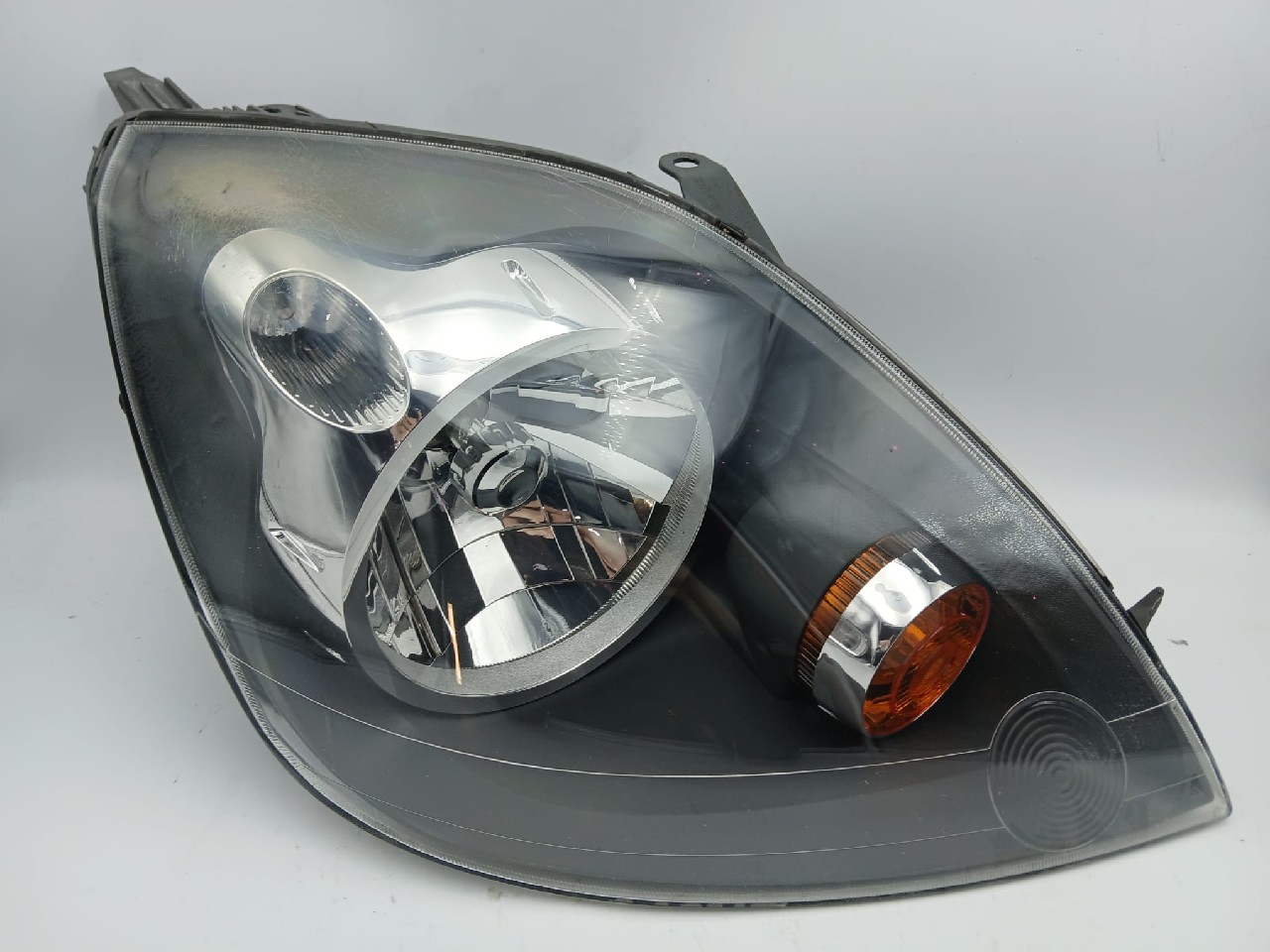Faro ant dx FORD FIESTA