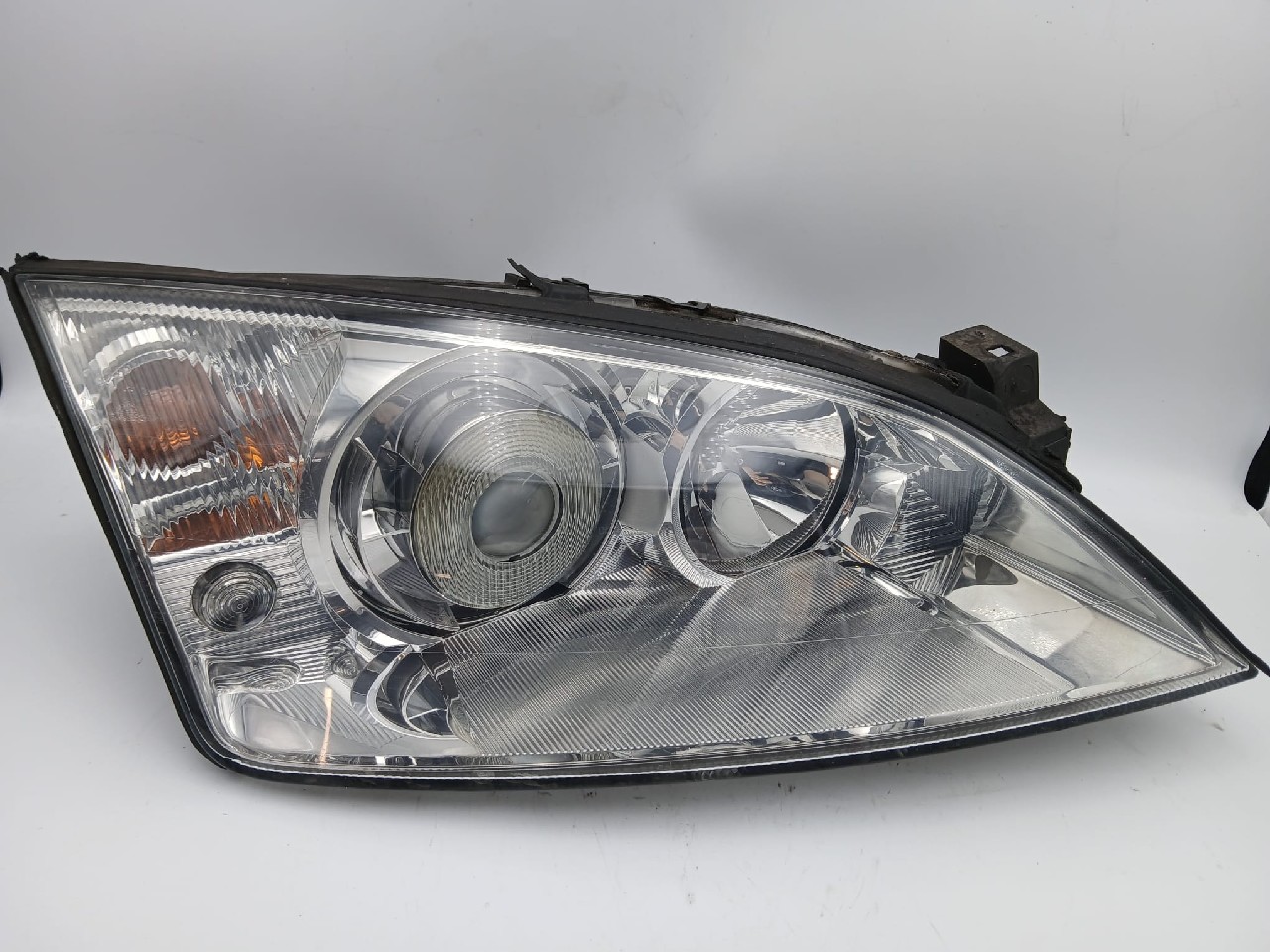 Faro ant dx FORD MONDEO