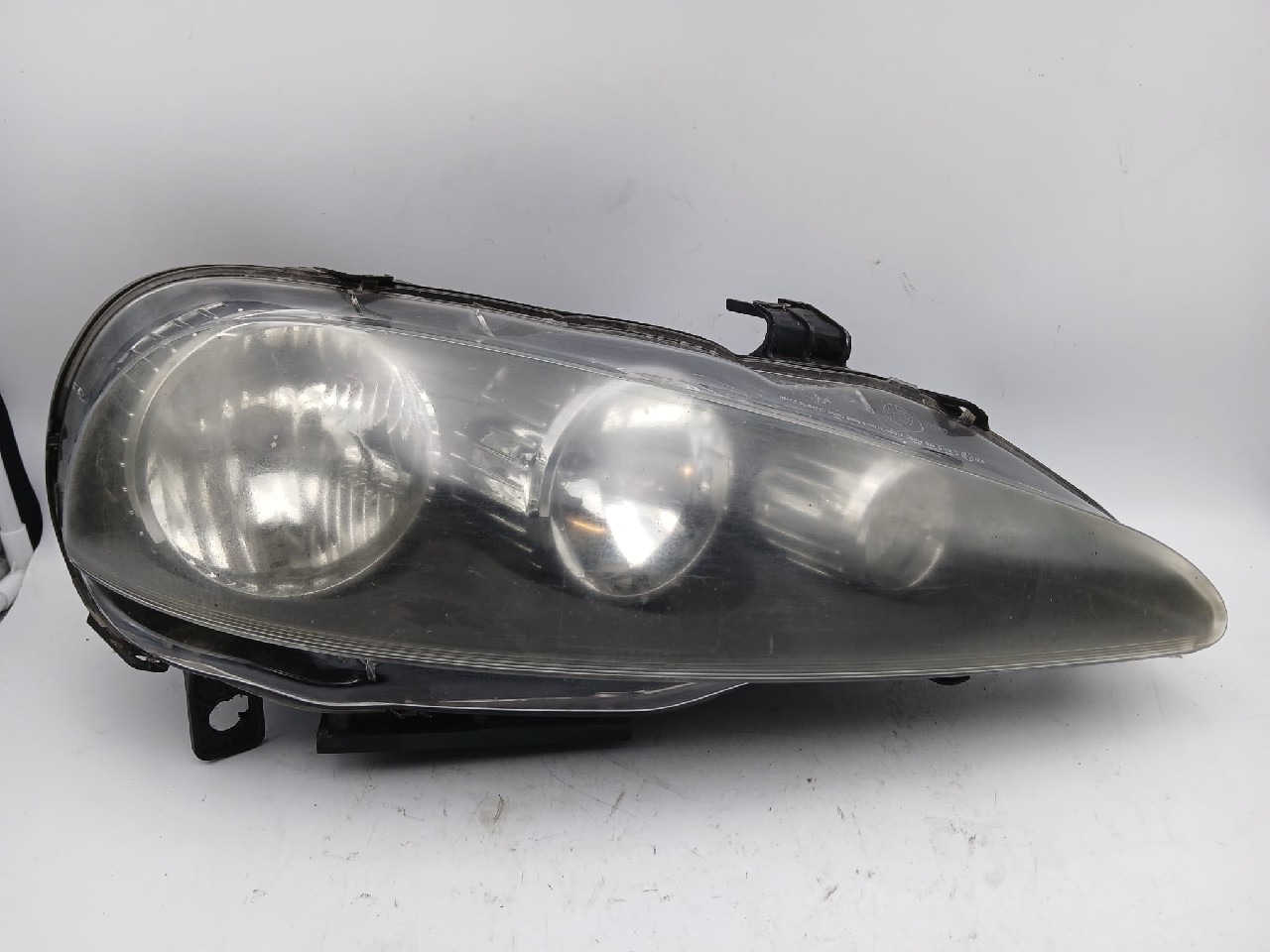 Faro ant dx ALFA ROMEO 147