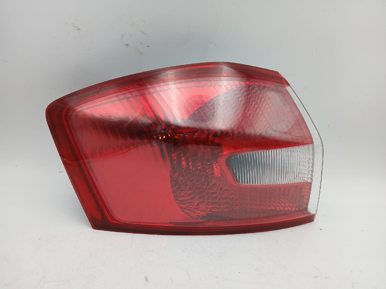 Fanale post sx FORD KUGA