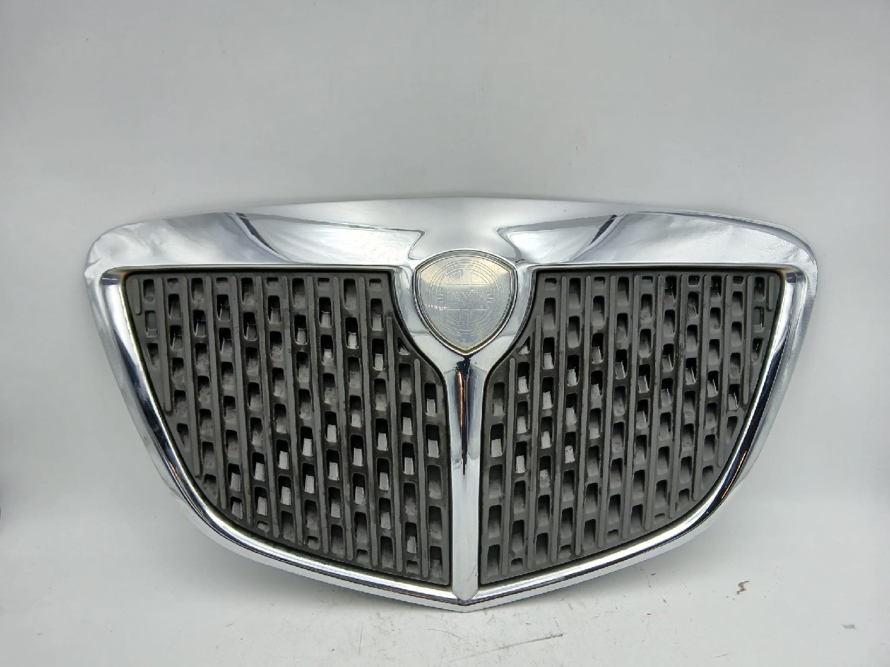 Griglia ant LANCIA YPSILON