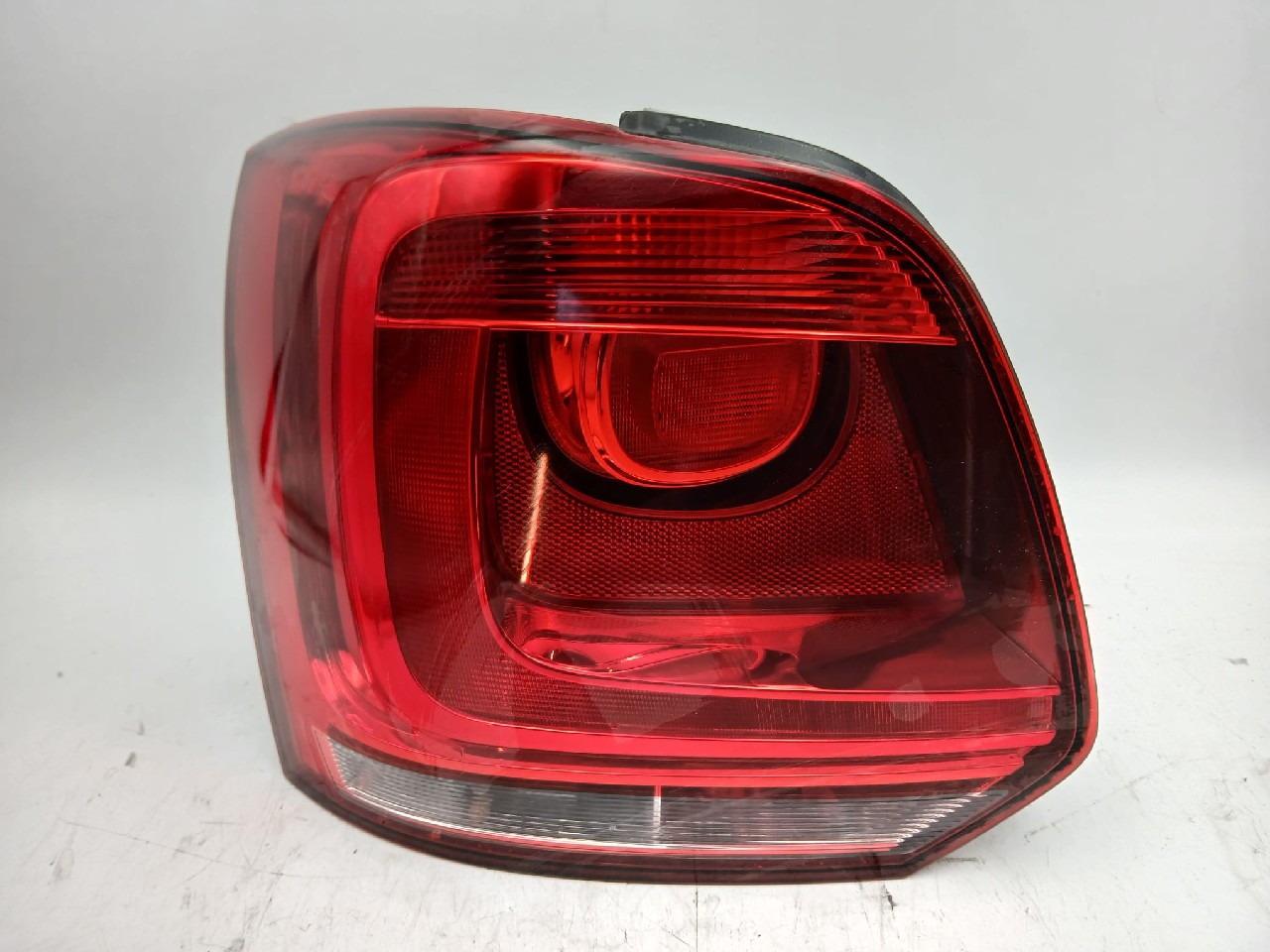 Fanale post sx VOLKSWAGEN POLO