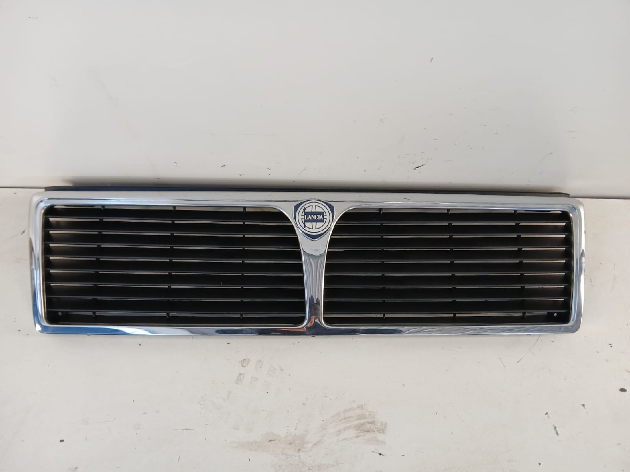 Griglia ant LANCIA THEMA