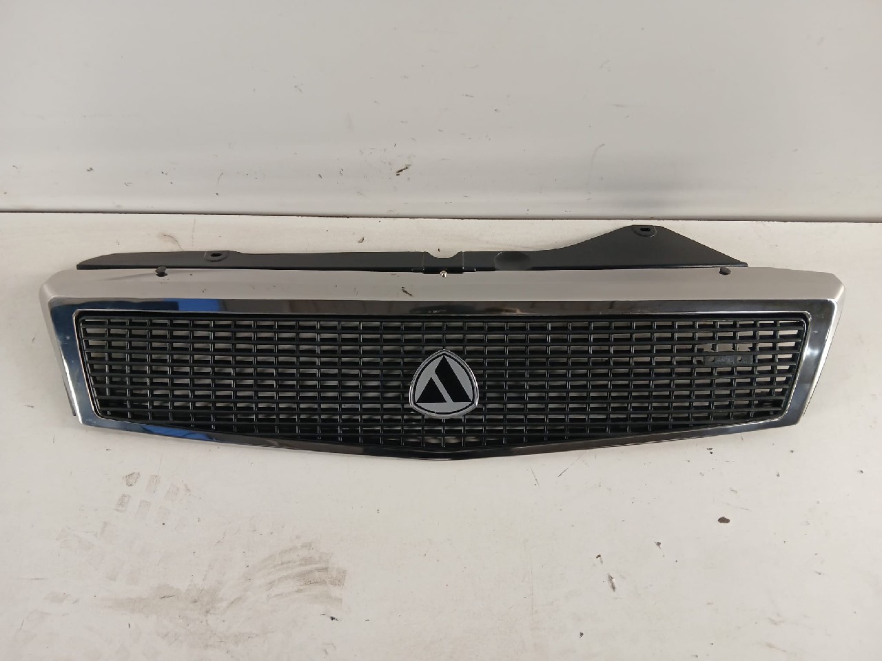 Griglia ant LANCIA Y10