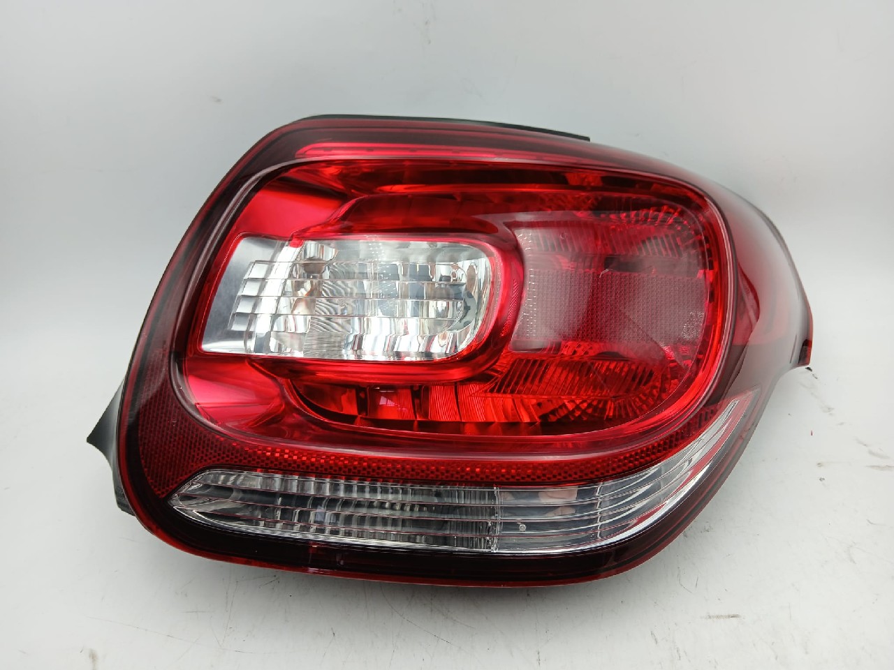 Fanale post dx CITROEN DS3