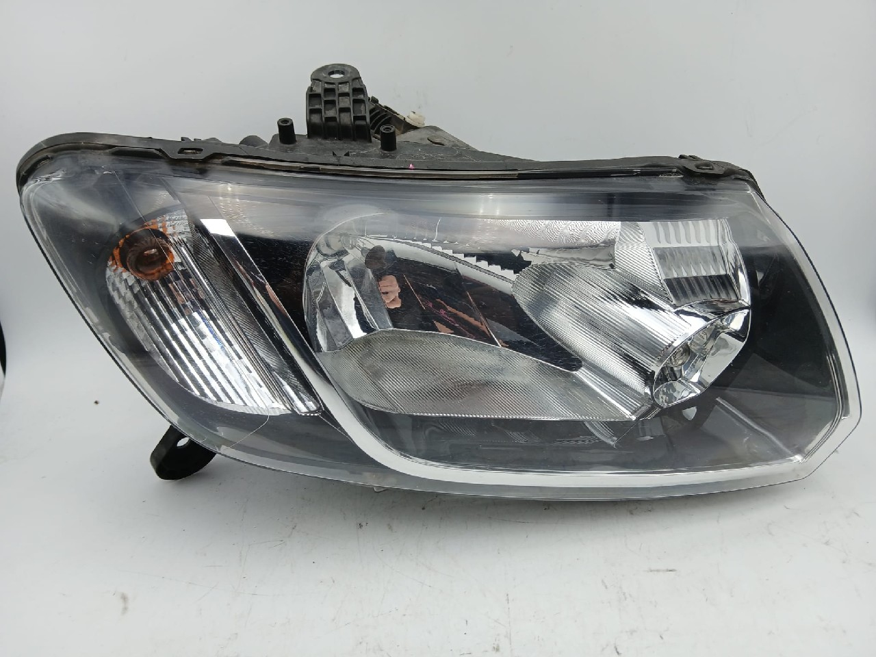 Faro ant dx DACIA SANDERO