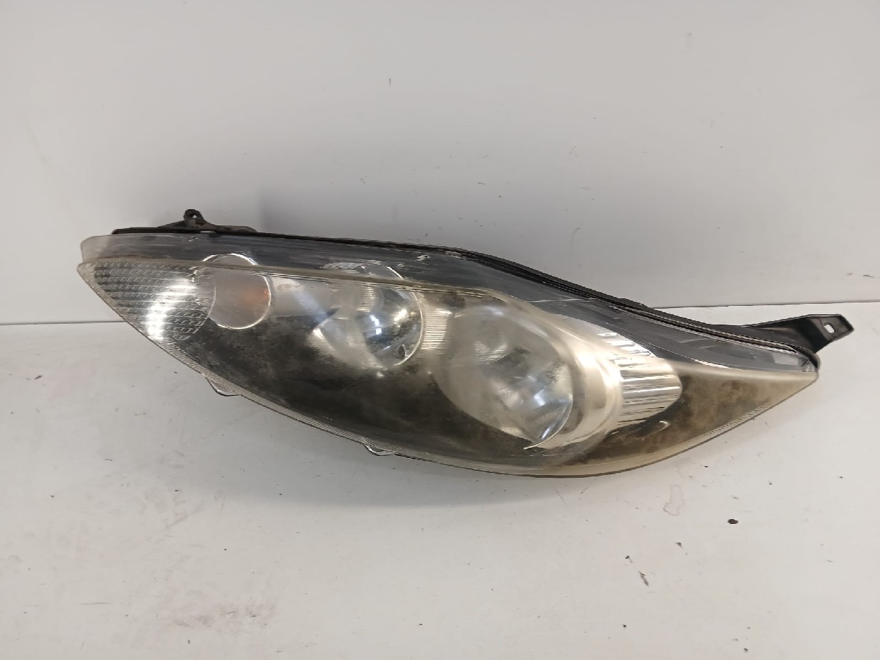 Faro ant sx FORD FIESTA